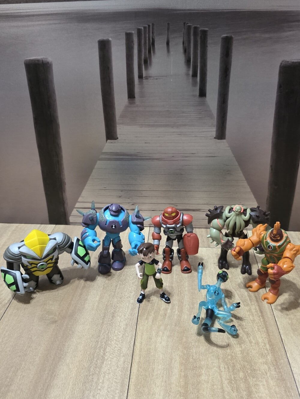Cartoon Network Ben 10 Playmates Toys Action Figure Set